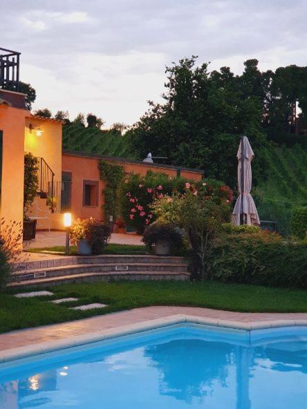 Villa Poggio Montali à Monte Roberto Extérieur photo